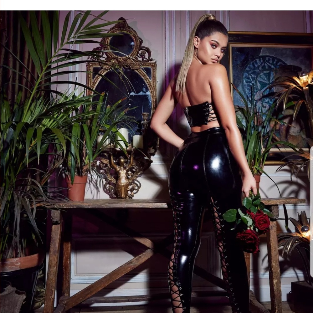 Two piece vinyl set